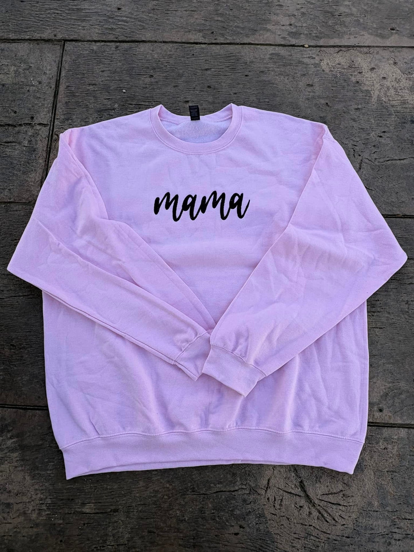 "MAMA" Script Crewneck