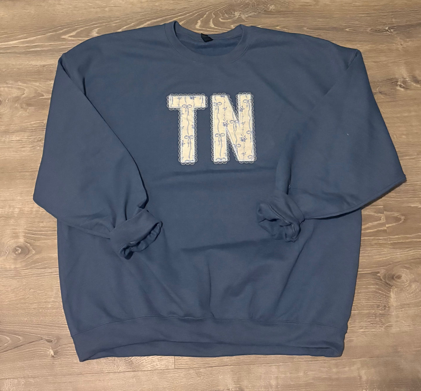 Faux Lace State Appliqué Crewneck