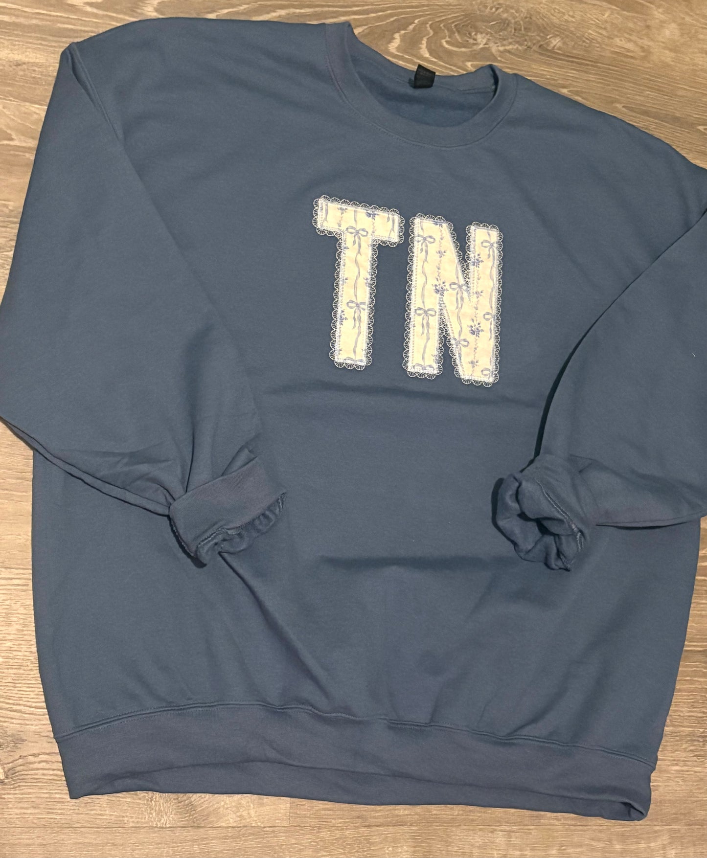 Faux Lace State Appliqué Crewneck