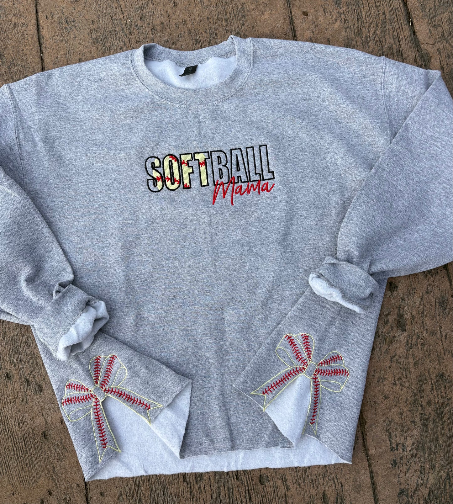 Sports MAMA/MOM with side bow detail!